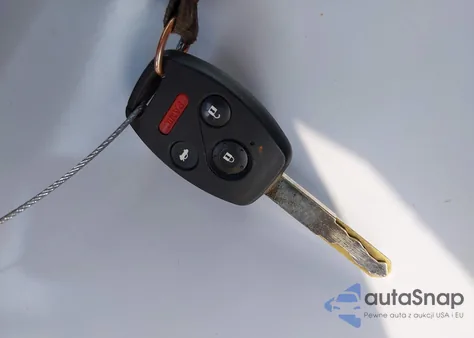 2008 Honda Accord 2.4 Ex-L from USA, damaged, VIN 1HGCP26868A134083